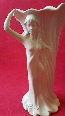 1900 Art Nouveau Vase en Gres emaillé de Femme dénudée ancien Hubert Olivier