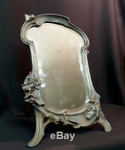 A 1900 art nouveau très beau miroir à poser 45cm glace cadre étain femme fleur