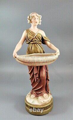 Ancien Royal Dux Porcelaine Art Nouveau Figurine D'Une Jeune Femme, C. 1912