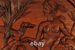 Ancien bas relief en chêne sculpté vers 1900 / Femme Seins Nus Chien Art Nouveau