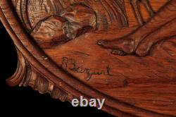 Ancien bas relief en chêne sculpté vers 1900 / Femme Seins Nus Chien Art Nouveau