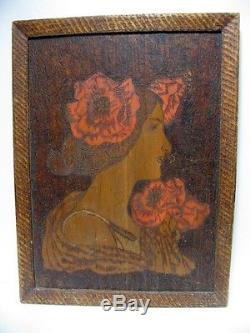 Ancien tableau en bois gravé époque Art Nouveau portrait femme