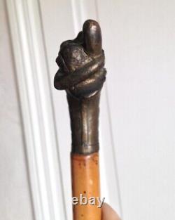 Ancienne Canne en bois et pommeau en métal en forme de femme nue Art nouveau