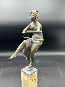 Ancienne Sculpture Femme Art Nouveau Hauteur 38 Cm