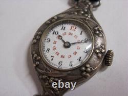 Ancienne montre Art Nouveau en argent Silver watch Silber Uhr 1920