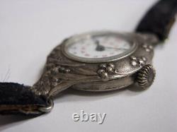 Ancienne montre Art Nouveau en argent Silver watch Silber Uhr 1920