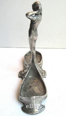 Ancienne salière Art Nouveau Jugendstil métal argenté, sculpture Femme et houx
