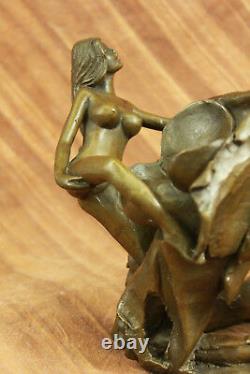 Art Déco / Nouveau Érotique Nu Nue Femme Avec Squelette Vin Support Figurine