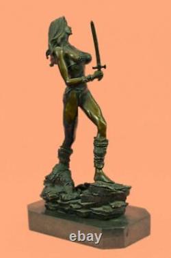 Art Déco / Nouveau Femelle Femme Amazone Guerrier Bronze Sculpture'Lost' Cire