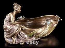 Art Nouveau Coquille Femme Assis À Bac Veronese Elfes Ondines