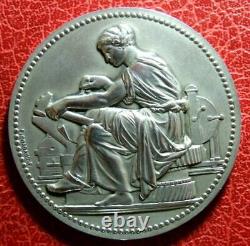 Art Nouveau Science Femme assise marteau Boussole médaille d'argent par Chabaud