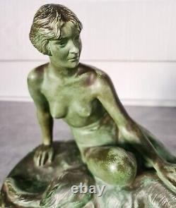 Art nouveau sculpture statue Femme nue chien berger allemand L Riché décoration