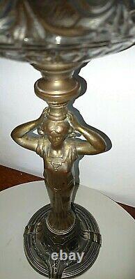 Belle Lampe Petrole Art Nouveau Femme