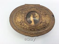 Boîte coffret à bijoux régule doré et fixé sous verre profil femme Art Nouveau