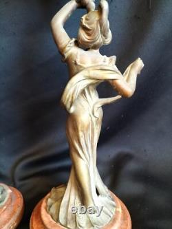 Bruchon / Paire de lampes à pétrole régule & verre émaillé / Femmes Art Nouveau