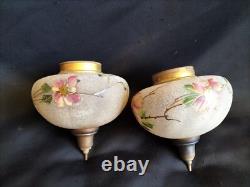 Bruchon / Paire de lampes à pétrole régule & verre émaillé / Femmes Art Nouveau