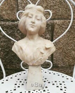 Buste de Femme Art Nouveau En Marbre