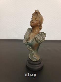 Buste de femme signé Alfred Foretay (1861-1944) en régule-Art Nouveau