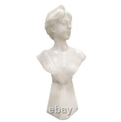 Buste de jeune femme Art nouveau femme en albâtre vers 1900