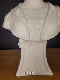 Buste femme Art Nouveau Biscuit de porcelaine blanc Villenauxe la Grande