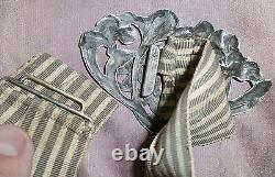 Ceinture Art Nouveau vers 1900 boucle métal argenté Femme fleur & fleurs d' iris