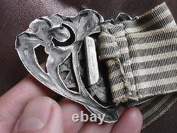 Ceinture Art Nouveau vers 1900 boucle métal argenté Femme fleur & fleurs d' iris
