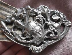 Ceinture Art Nouveau vers 1900 boucle métal argenté Femme fleur & fleurs d' iris