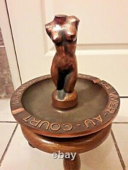 Cendrier vide poche avec femme nue en bronze la fonte ardennaise