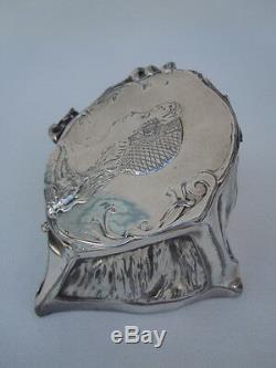 Coffret bijoux métal argenté decor femme coiffée béguin boite époque Art Nouveau