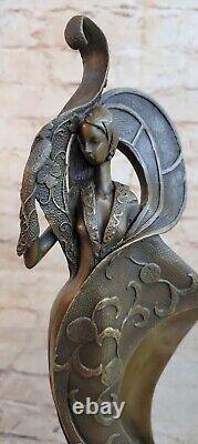 Créateur Bronze Un 1920 Style Art Nouveau de Luxe Proper Femme Sculpture Solde