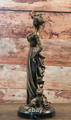 Des Art Nouveau Sculpture en Bronze Une Femme Avec Chien 746
