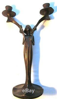 Double Bougeoir bronze, Art Nouveau Jugendstil, Femme tenant 2 bras de lumière