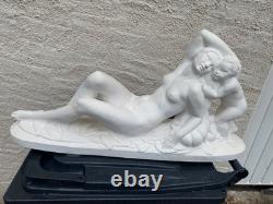 Femme a enfant en terre cuite signe et repertorier art nouveau
