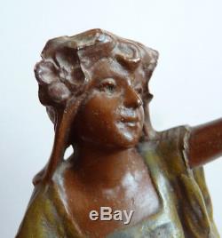 Femme statue statuette ART NOUVEAU de V. Constant vers 1900 régule