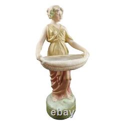 Figurine En Porcelaine Royal Dux Art Nouveau Femme Jeune Panier En Papyrus 2077