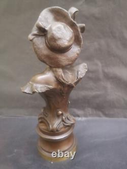Figurine femme art nouveau bronze patine brune hauteur 28 cms jugendstil 3 kgs