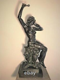 Grand bronze de René Paris jeune femme nue à la rose époque art nouveau