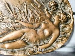Grand plateau bronze Art nouveau Emile Seraphin Vernier représentant femme nue