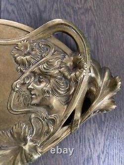 Grande Coupe Art Nouveau En Bronze 1907 Decor De Tetes De Femmes Et Fleurs