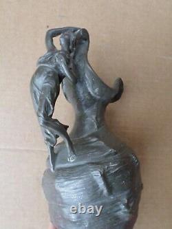Henri HUPPE (act. 1874-1879)-Vase-PICHET en étain-ART NOUVEAU-femme-Jugendstil