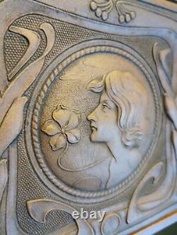 Hermes Boite Art Nouveau Femme 1900 En Carton Foulard Mucha