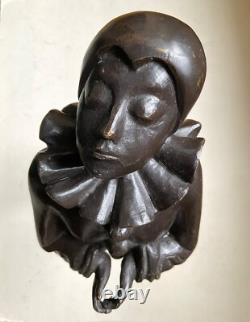 Important Pierrot Art Nouveau, statue en bronze de femme curiosa nu