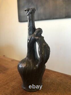 JOLI PETIT SOLIFLORE EN ÉTAIN, ANSE FEMME NUE, ART NOUVEAU signé C de FRANOZ