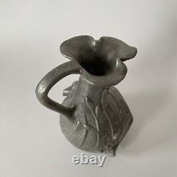J. GARNIER. Vase Pichet en étain à la Femme nue et aux Fleurs Art Nouveau 1900