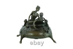 Jardinière en bronze femme de style Art nouveau d'après Henry