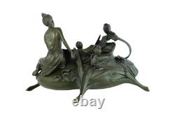 Jardinière en bronze femme de style Art nouveau d'après Henry