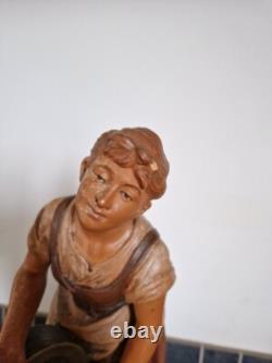 Joseph Le Guluche Sculpture en terre cuite Femme à la fontaine sujet Art Nouveau