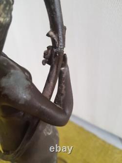 LAMPE A PETROLE ART NOUVEAU REGULE FEMME IRIS ErnestFERRAND TB RESERVOIR EMAILLE