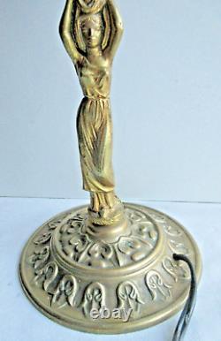 Lampe Art Nouveau, bronze doré, Femme tenant sur sa tête une lampe