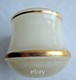Lampe Art Nouveau, bronze doré, Femme tenant sur sa tête une lampe